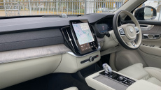 Volvo XC90 2.0 T8 PHEV Ultra Dark 5dr AWD Geartronic Estate